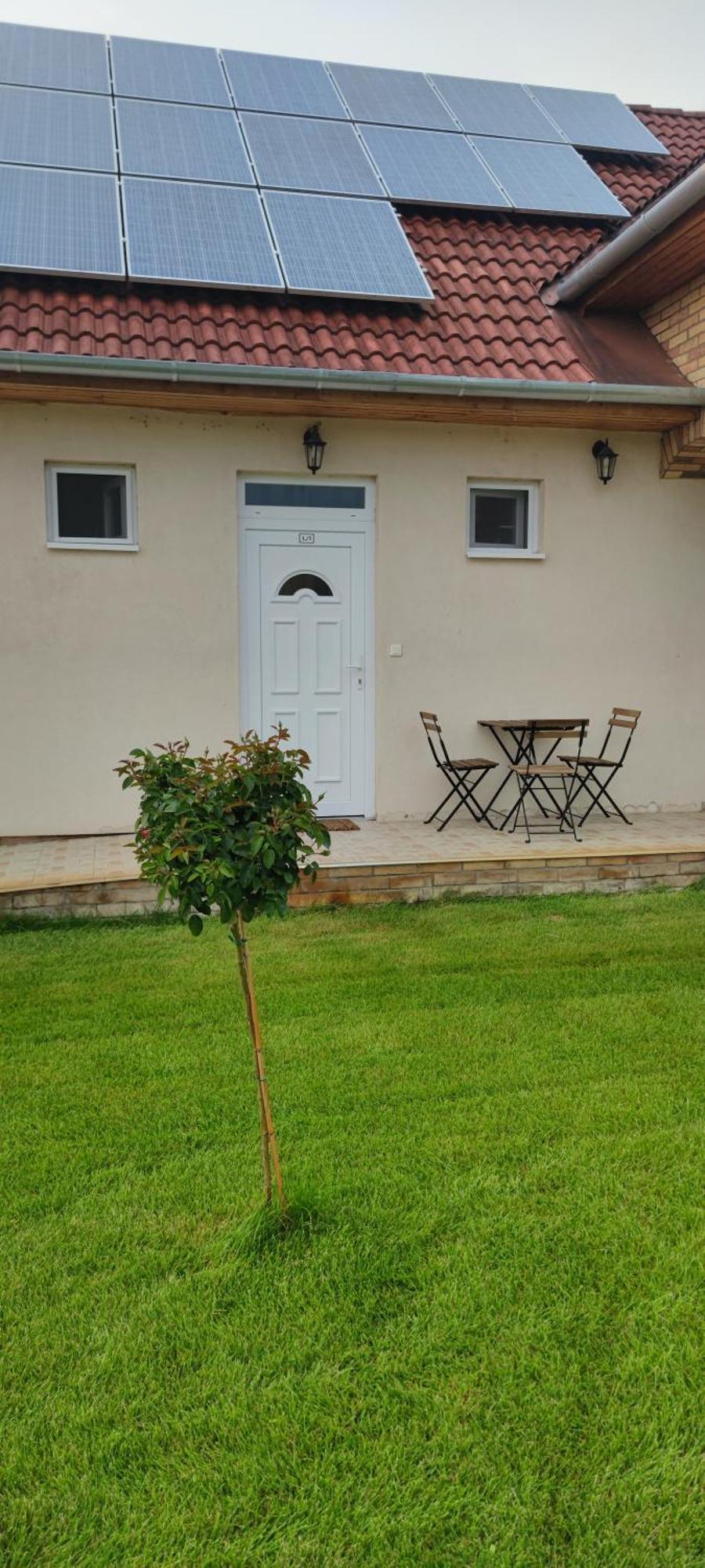 Village Garden Family Guest House Tiszakanyar Номер фото