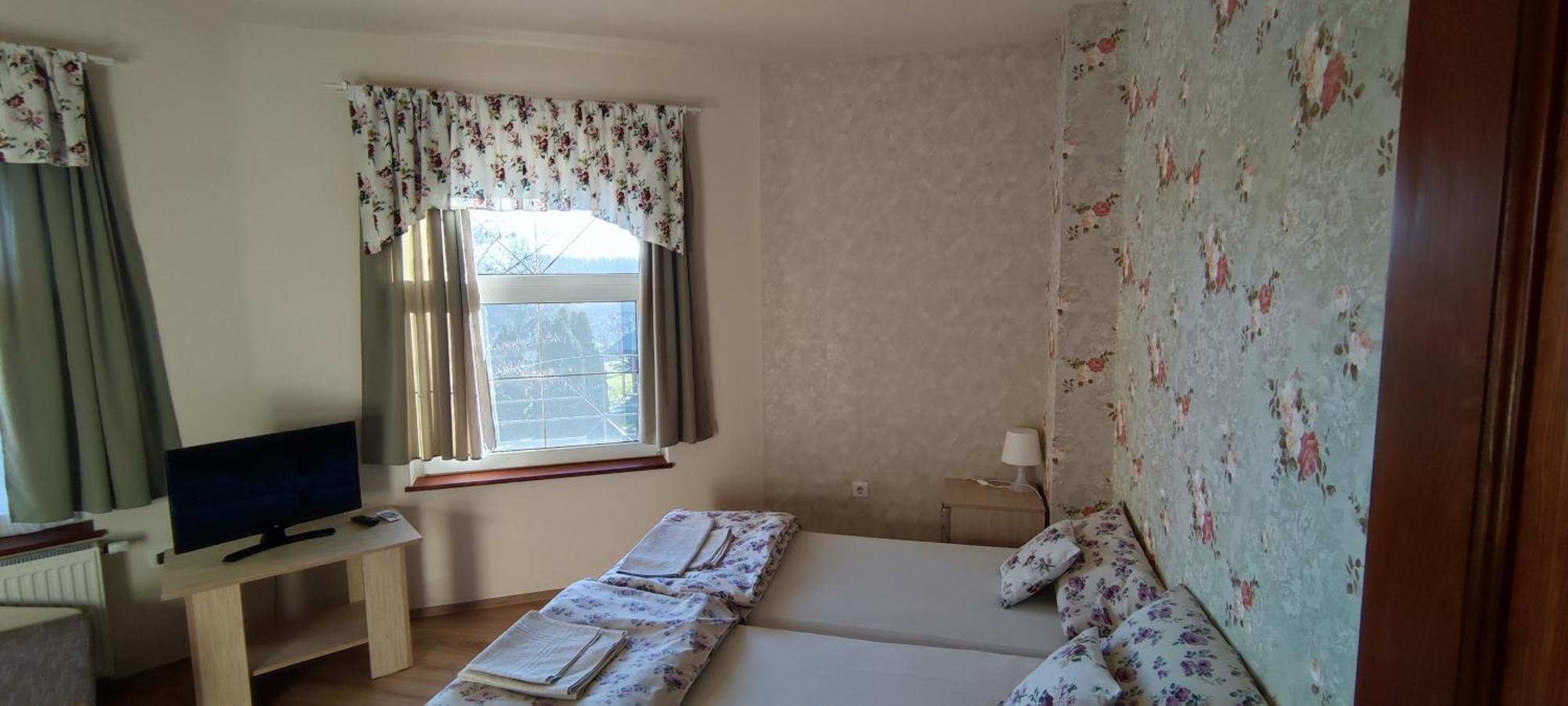 Village Garden Family Guest House Tiszakanyar Екстер'єр фото
