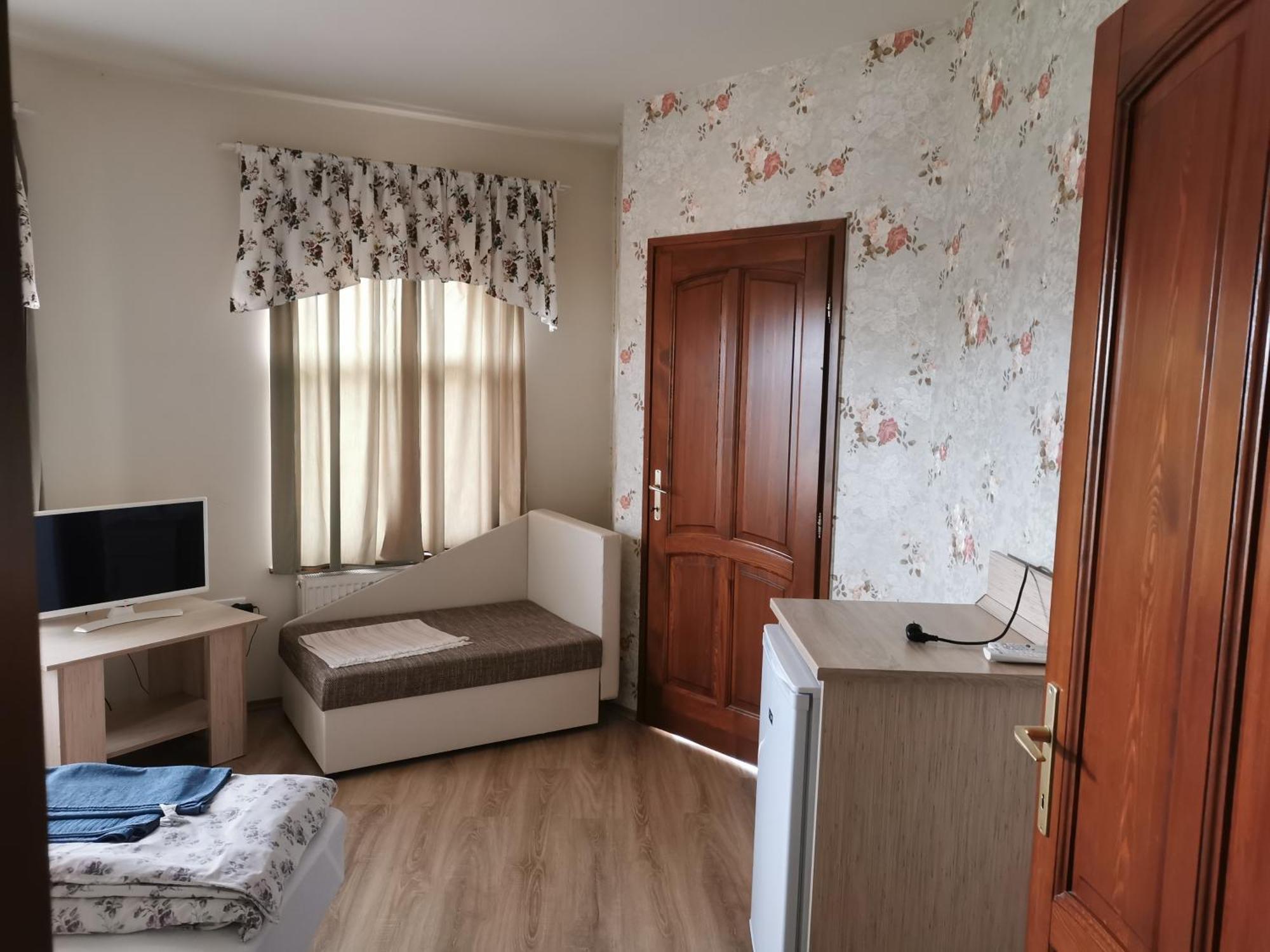 Village Garden Family Guest House Tiszakanyar Екстер'єр фото